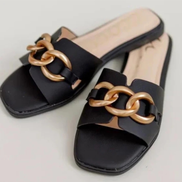 CCOCCI Women's Black Flat Sandal with Gold Chain Link Accents 7 - Picture 2 of 2